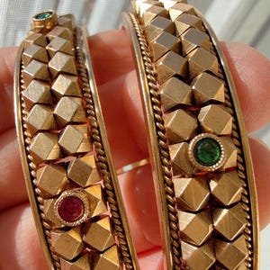 Juego de 2 brazaletes tradicionales chapados en oro, brazaletes indios, kada de oro antiguo, brazaletes de novia kundan, kada de oro, brazalete de imitación de oro.