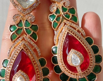 Pendientes de moissanita con diamantes verde rubí inspirados en Ratna Sabyasachi / Joyas llamativas / Pendientes de moissanita verde rubí