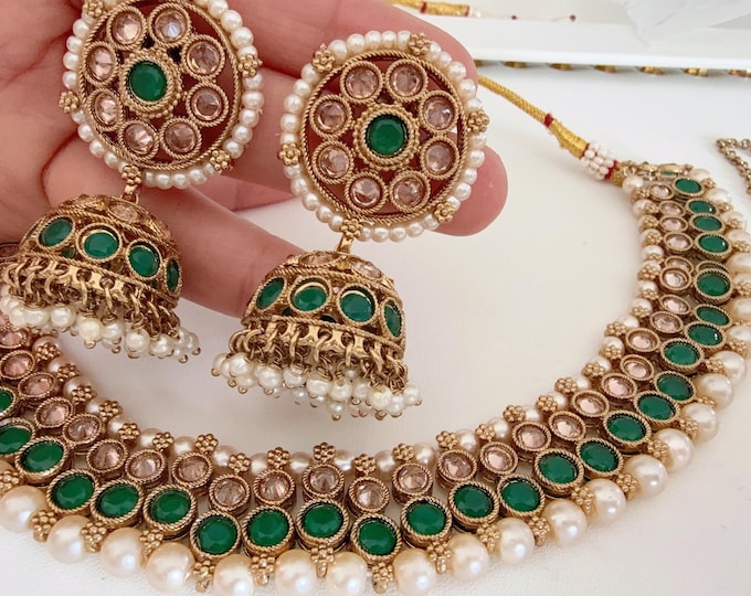 Antique Polki Kundan Green necklace with Maang jhumka Tikka Set/Kundan Choker/bridal necklace/Indian wedding jewelry/Green wedding Necklace