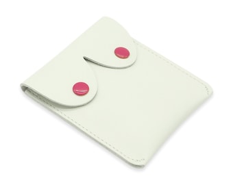 Monedero de tetas de cuero blanco: Bolsa de cuero divertida con pezones rosados, Monedero de cuero nudista, Regalos divertidos para mujeres, Regalos feministas, Regalos para ella