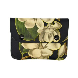 Portamonete floreale in pelle nera - Porta carte con stampa Magnolia