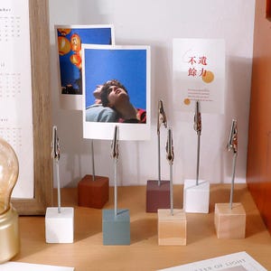 Wood Cube Clip Stand: Minimalist Photo Memo Holder