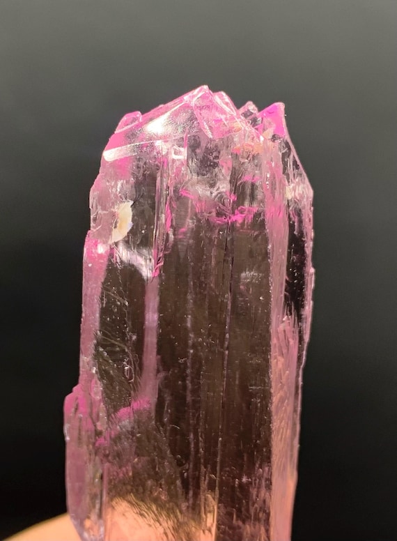 Natural Pink Colour Kunzite Crystal from Afghanistan,146 CT