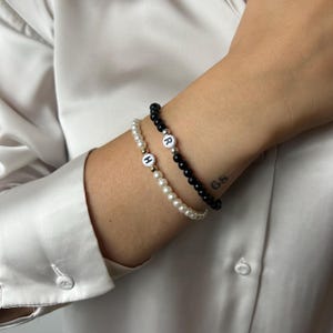 Perlenarmband mit Buchstabe, Freundschafts- oder Pärchenarmband