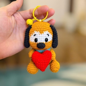 Crochet Pluto Amigurumi | Crochet Dog with Heart | Puppy plush | Yellow dog | Valentine gift | cute valentine gift | Crochet Keychain
