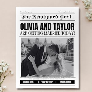 Puede incluir: Un anuncio de boda en blanco y negro en un periódico con el titular "The Newlywed Post" y el texto "Olivia y Taylor se casan hoy!" El anuncio presenta una foto de una pareja besándose frente a un edificio.