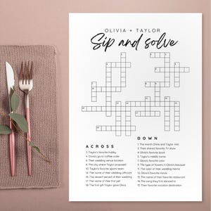 Könnte beinhalten: Ein druckbares Kreuzworträtselspiel mit dem Titel "Sip and Solve" für einen Hochzeitsempfang. Das Kreuzworträtsel ist für ein Paar namens Olivia und Taylor konzipiert.