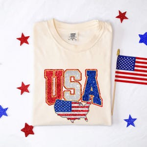 Chemise rétro couleurs confort USA, carte USA Independence Day, chemise carte USA 4 juillet, t-shirt patriotique américain, t-shirt fête du 4 juillet