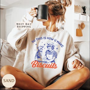 Vintage Cat Biscuits Sweatshirt: Retro Cat Mom Graphic - Cozy Baking Style, Cotton Blend, Casual Wear