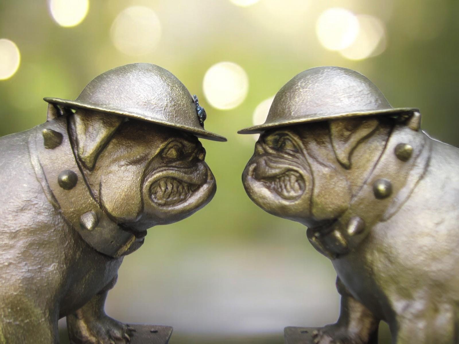 米軍　ブルドッグ置物 USMC Gen. Gray's Estate, Ceramic Bulldog With Warrior II Dog