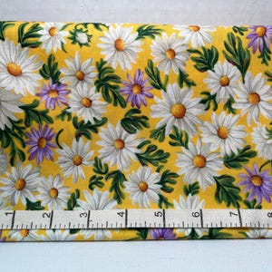 Flower of the Month  April Daisy #2815 by Ro Gregg for Northcott