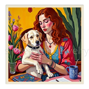 Può includere: Un'illustrazione digitale di una persona con lunghi capelli rossi ondulati che indossa un top rosso a motivi e una collana con ciondolo a cuore, mentre tiene un cane color crema con un collare nero. Tulipani rosa, un libro e una tazza blu.