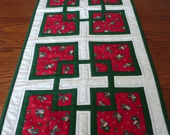 Chained Winter Birds  Blocks Table Runner