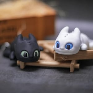 Flexi Baby Ohnezahn & Baby Light Fury Schlüsselanhänger - Cute Dragon Duo