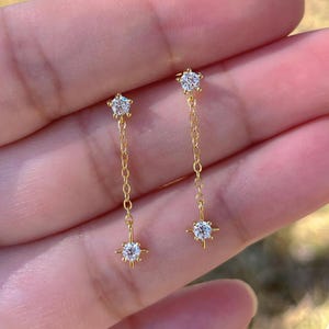 Dainty Starburst Dangle Earrings, 14K Gold Star Drop Earrings, Minimalist Sparkle Chain Earrings, Gift for Her