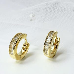 18K Gold Hoop Earrings, Dainty Moissanite Gold Hoops,  Minimalist Gold Earrings, Hypoallergenic Everyday Earrings