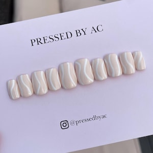White Swirl Press on Nails / Simple Nails / Wedding Nails / Elegant Nails