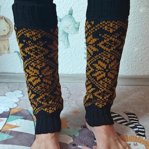 Black and yellow Women’s Knitted Wool Legwarmers – Fair Isle Leg Warmers – Handmade 100% Wool Legwarmers