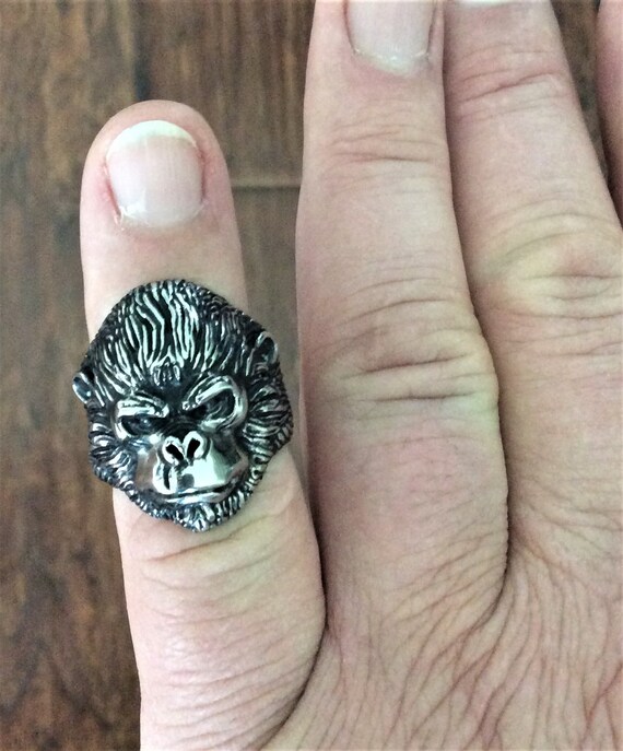 Vintage Gorilla Head Statement Ring Detailed Oxid… - image 3