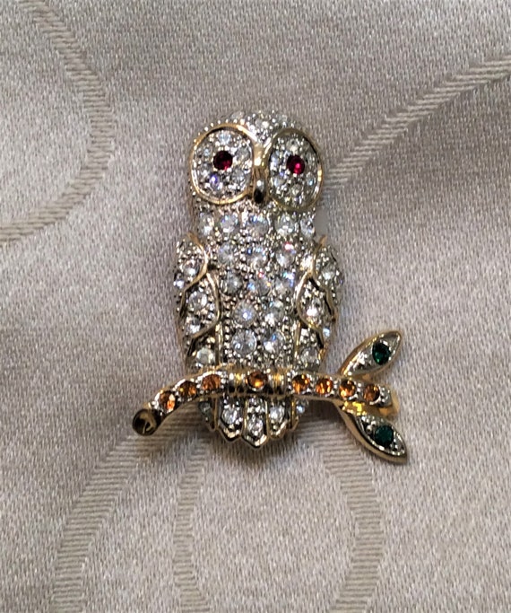 Vintage Owl On Branch Brooch Gold Tone Owl Pave S… - image 2