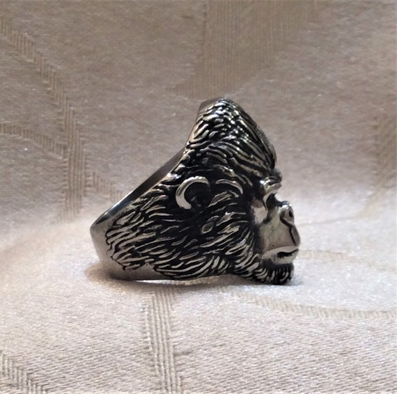 Vintage Gorilla Head Statement Ring Detailed Oxid… - image 5