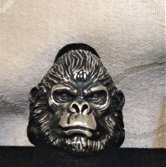 Vintage Gorilla Head Statement Ring Detailed Oxid… - image 1