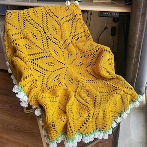 Handmade Crochet Rose Bouquet Blanket, Birthday gift Gift, Valentine’s Day Gift, Wedding Gift, Mother&#39;s Day Gift for Grandma, Gift For Mom