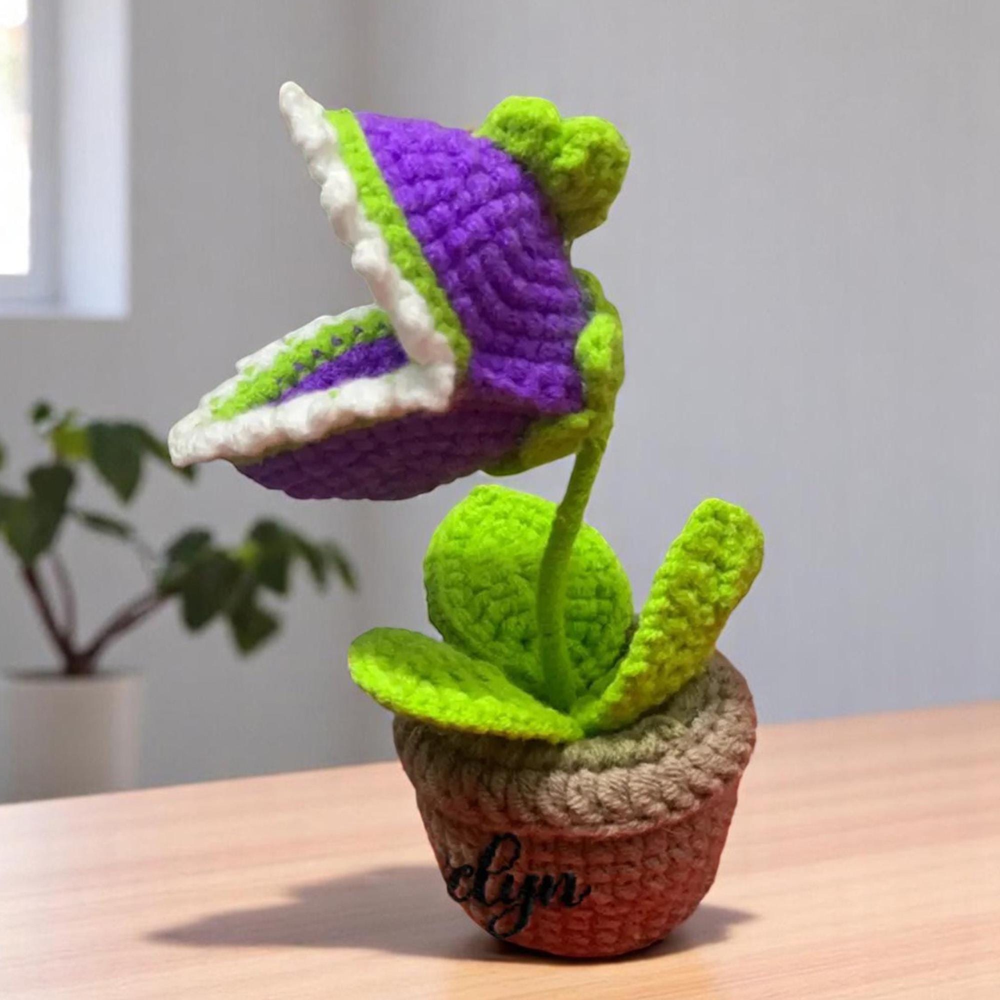 Crochet Venus Flytrap Plant Plush – Handmade Amigurumi Carnivorous
