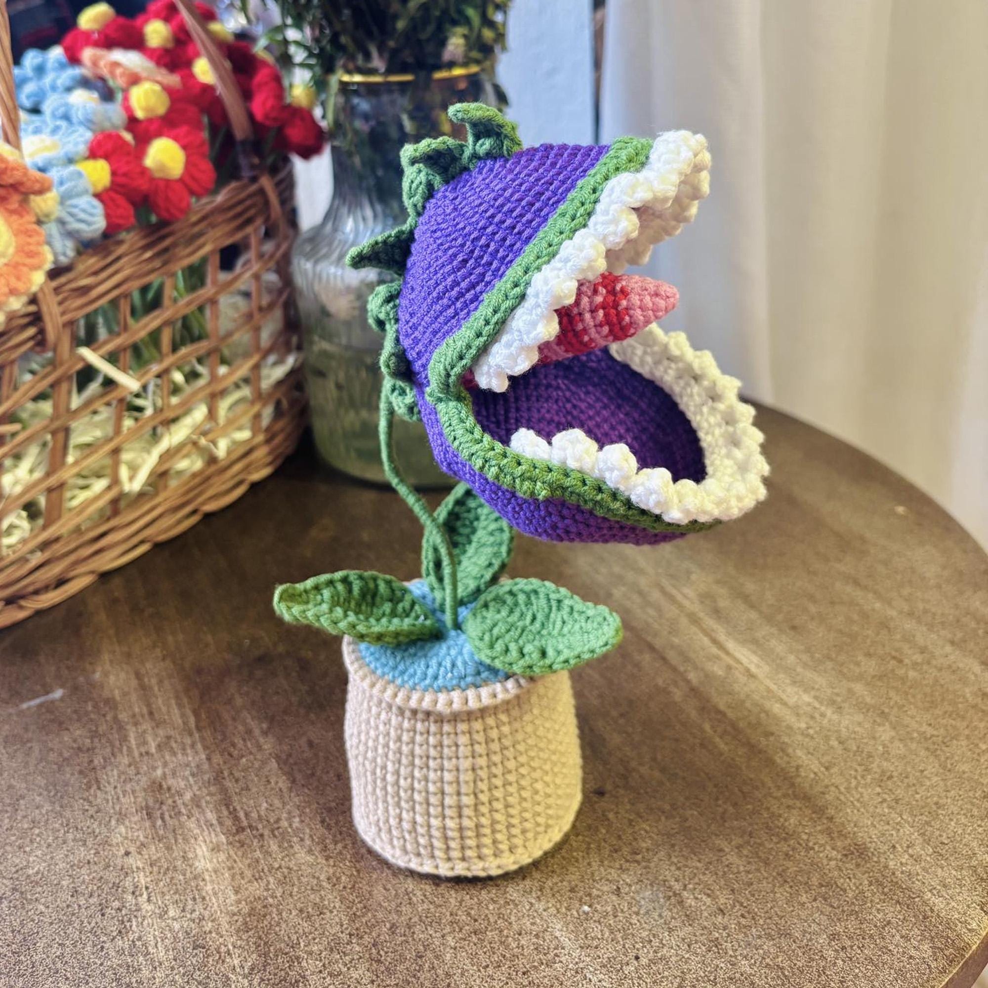Crochet Venus Flytrap Plant Plush – Handmade Amigurumi Carnivorous