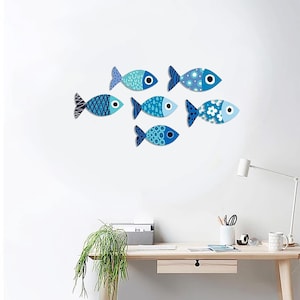 Set of 7 Wooden Fish Wall Art, Coastal Beach Style Wall Decor for Living Room and Bedroom, Nautical Wooden Fish Paintings