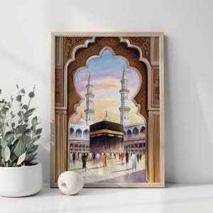 Pode incluir: Uma pintura em aquarela da Caaba em Meca, Arábia Saudita. A Caaba é um edifício em forma de cubo que é o local mais sagrado do Islã. A pintura mostra a Caaba cercada por um pátio e minaretes. A pintura está emoldurada em uma moldura de madeira.