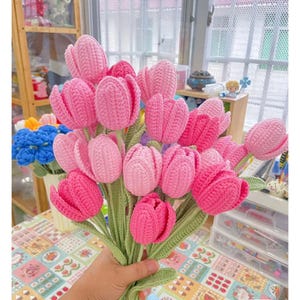 Handmade Crochet Tulip Flowers - Colorful Home Decor, DIY Floral Bouquets for Spring, Gift Ideas for Flower Lovers, Yarn Tulips for Vase
