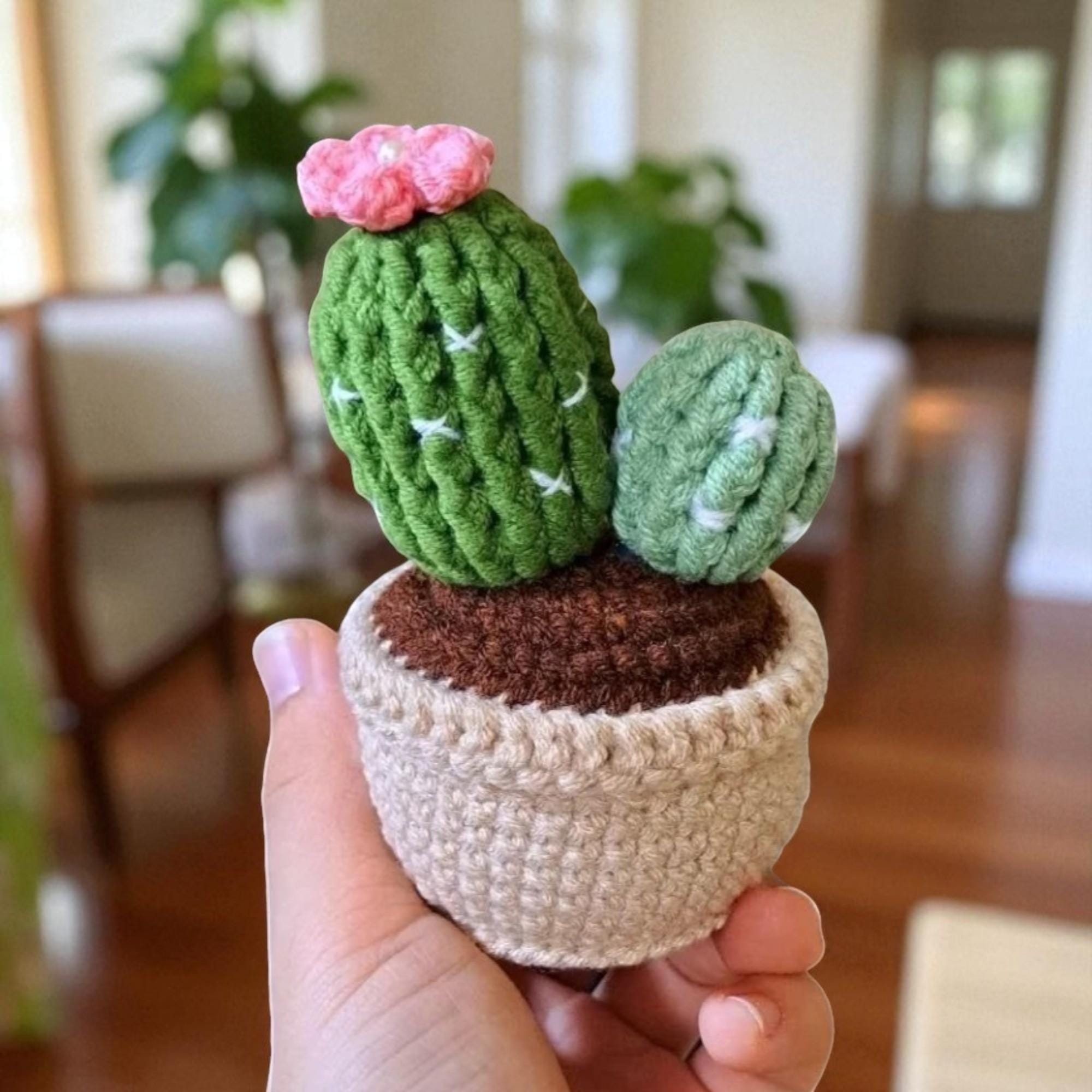 かぎ針編みの鉢植えサボテン | 手作り編みぐるみ装飾植物 | デスク