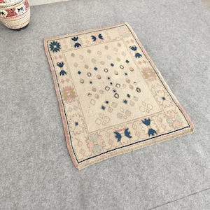 3x4 Small Area Rug, White Blue Rug, 3x4 Handmade Wool Rug, Oriental Rug, Vintage Faded Rug, Bathroom Rug, Bedroom Rug 2.6x3.6 ft. Rug