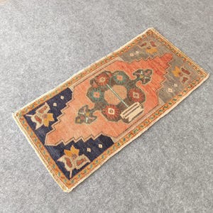 2x3 Rug, Small Area Rug, Vintage Faded Rug, Red Gray Rug, Entry Rug, Handmade Wool Rug, Decorative Rug, Bathroom Rug, Kitchen Rug 1.6x3.2 ft