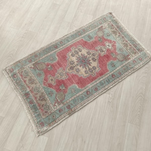 2x3 Red Green Rug, 2x3 Small Area Rug, Faded Rug, Vintage Oushak Rug, Soft Rug, Handmade Wool Rug, Bathroom Kitchen Bedroom Rug 1.8x3.1 ft.