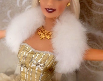 BARBIE Doll Gold Celebration 2000 Edition with Ornament New in Box