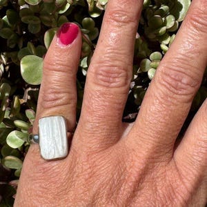 Sterling Silver Scolecite Ring Size 6