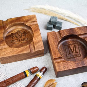 Personalized Cigar Ashtray, Cigar Holder, Unique Ashtray, Walnut wood Ashtray, Cigar Accessory,,Father&#39;s Day Gifts for Dad Grandpa Husband