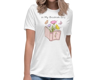 Women's Relaxed T-Shirt For Book Lovers