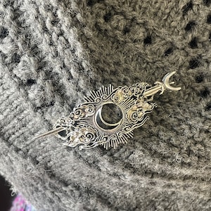 Oval Shawl Pin: Crescent Moon