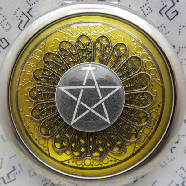 Compact Mirror with Pentagram On Gold Comes With Protective Pouch