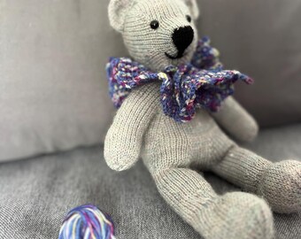 Vintage Knitted Teddy Bear: Handmade Wool Toy with Lace Collar