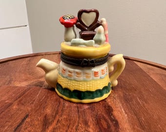 Vintage Ceramic Teapot Trinket Box, Miniature Jewelry Holder
