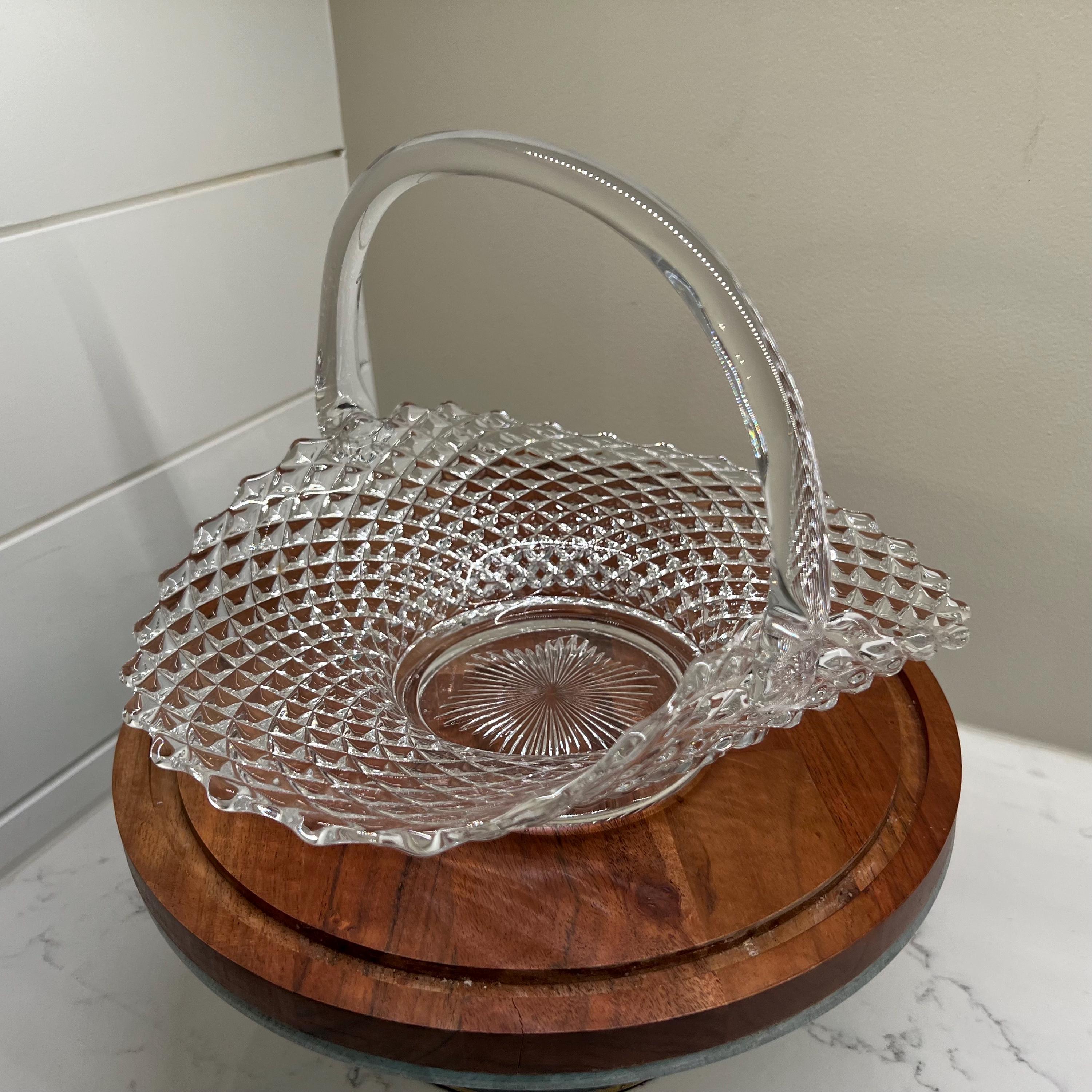 赤と白　HOBNEIL BRIDES BASKET VASE 赤と白HOBNEIL BRIDES BASKET VASE