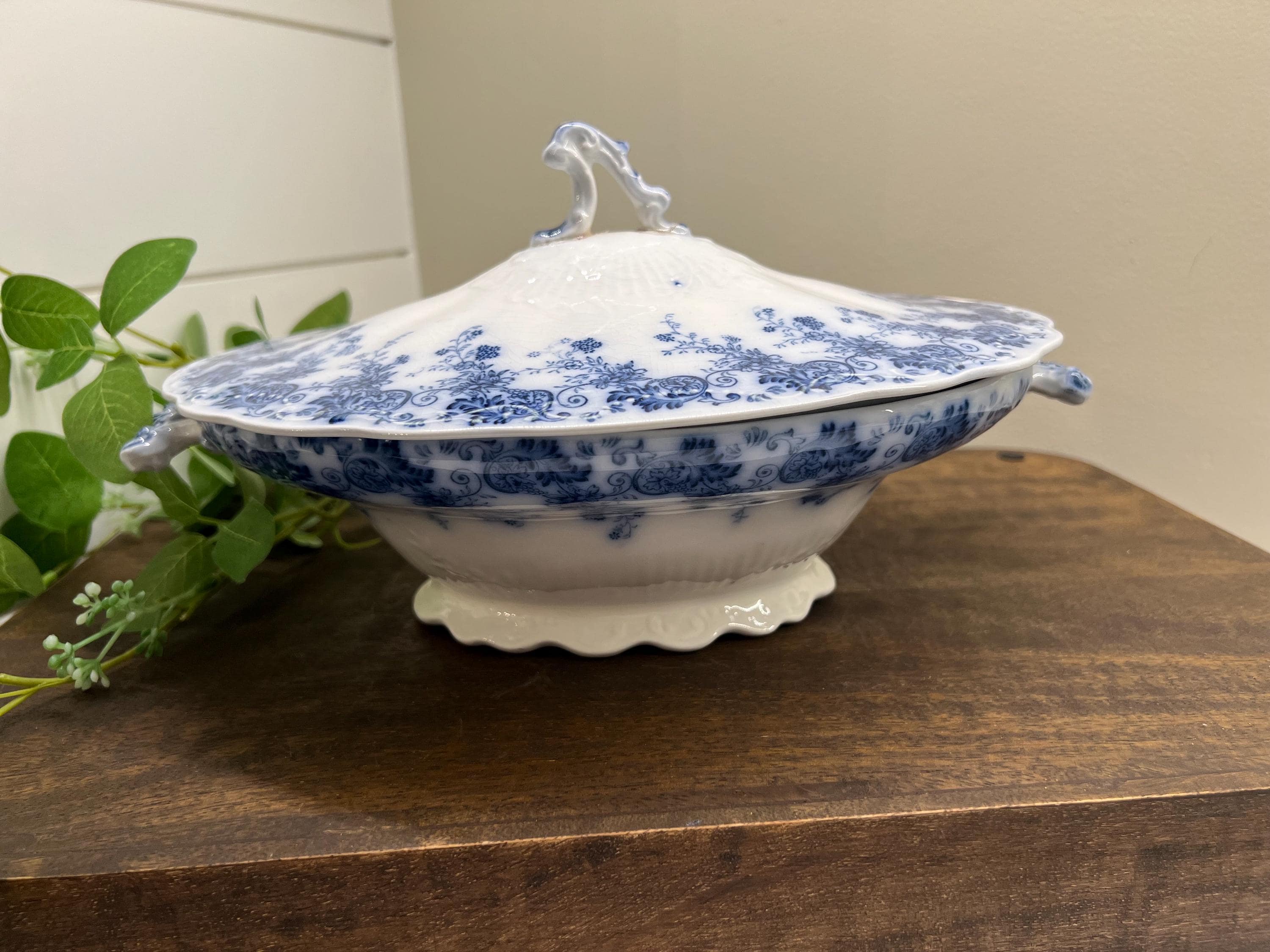 ジョンソンブラザーズ アンティークフロウブルー Oval Bowl アルバニ― ジョンソンブラザーズ アンティークフロウブルー Oval Bowl