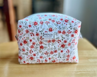 Floral Quilted Travel Pouch || Quilted Toiletry Bag