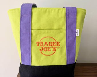 Trader Joes Mini Tote Lunch Bag - Lined and Insulated, full zipper, washable