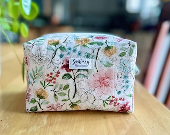 Floral Quilted Travel Pouch || Quilted Toiletry Bag