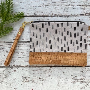 Summer Wristlet - Cork Wristlet - Date Night Clutch - Girl&#39;s Night Wristlet - Ready to Ship